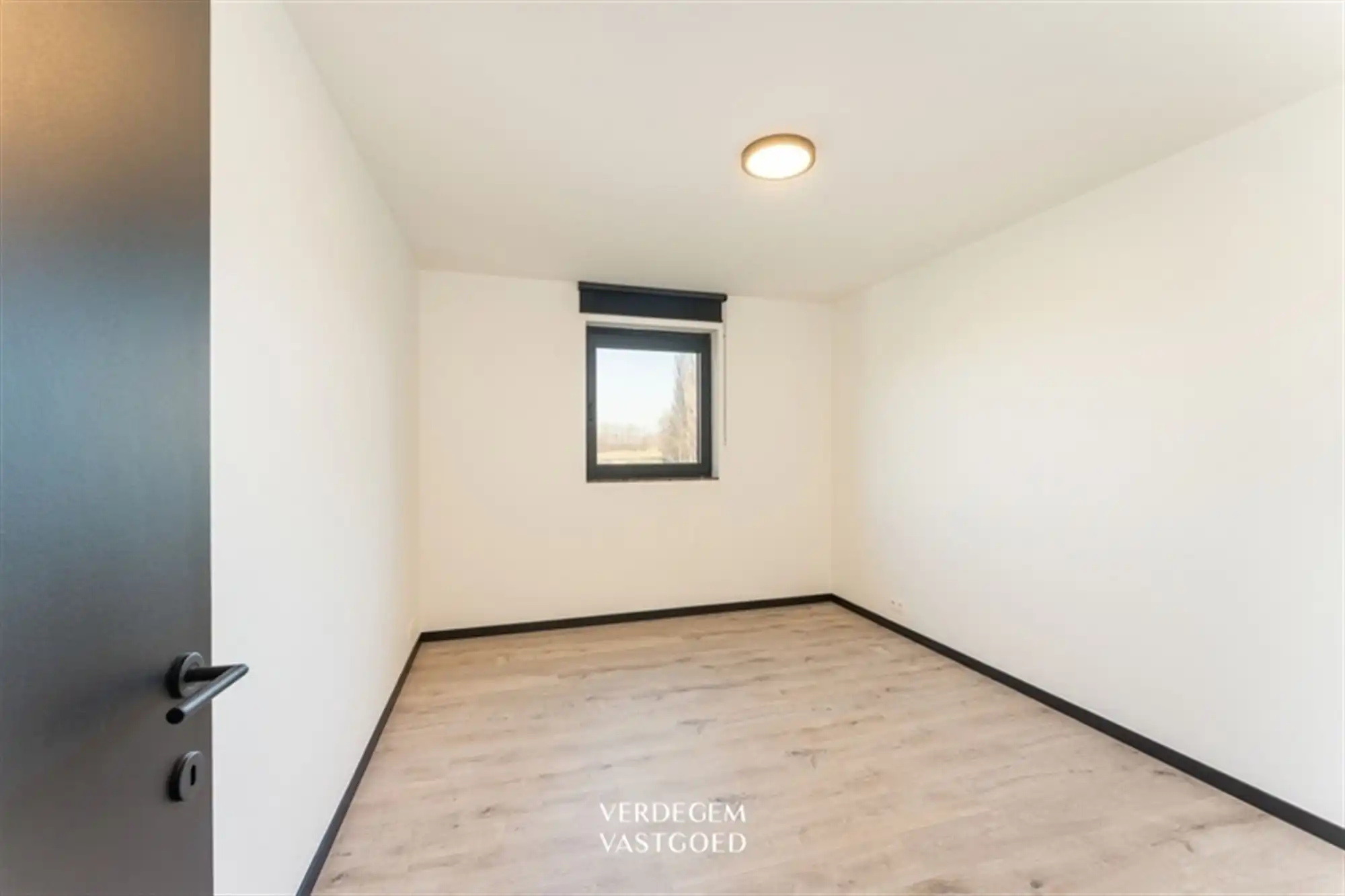 Knappe nieuwbouwwoning met 3 slaapkamers en weidse zichten foto 16