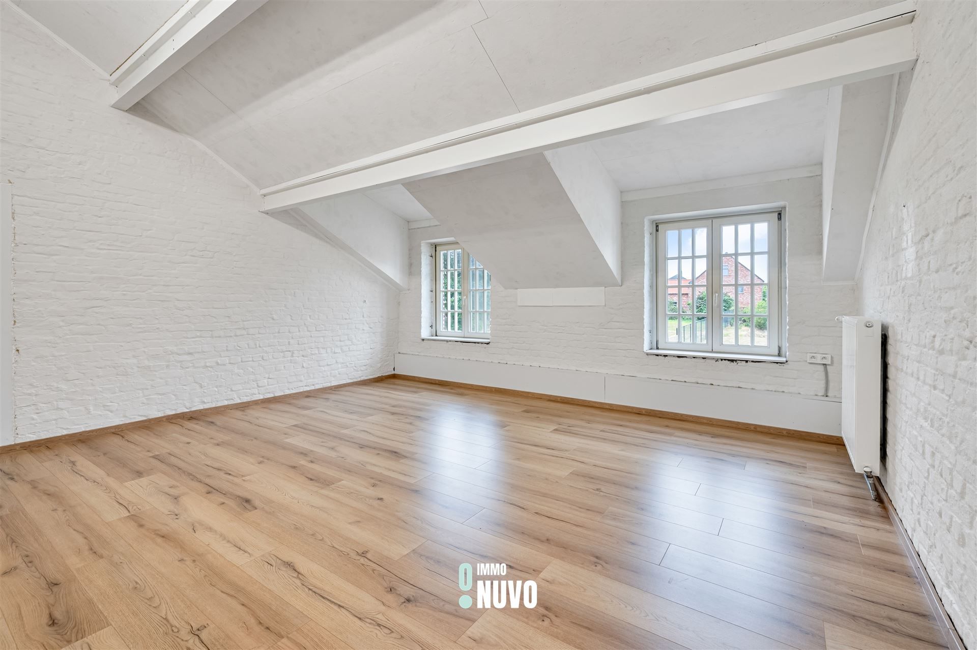  Uniek landhuis met uitzonderlijke ruimte en potentieel! foto 12