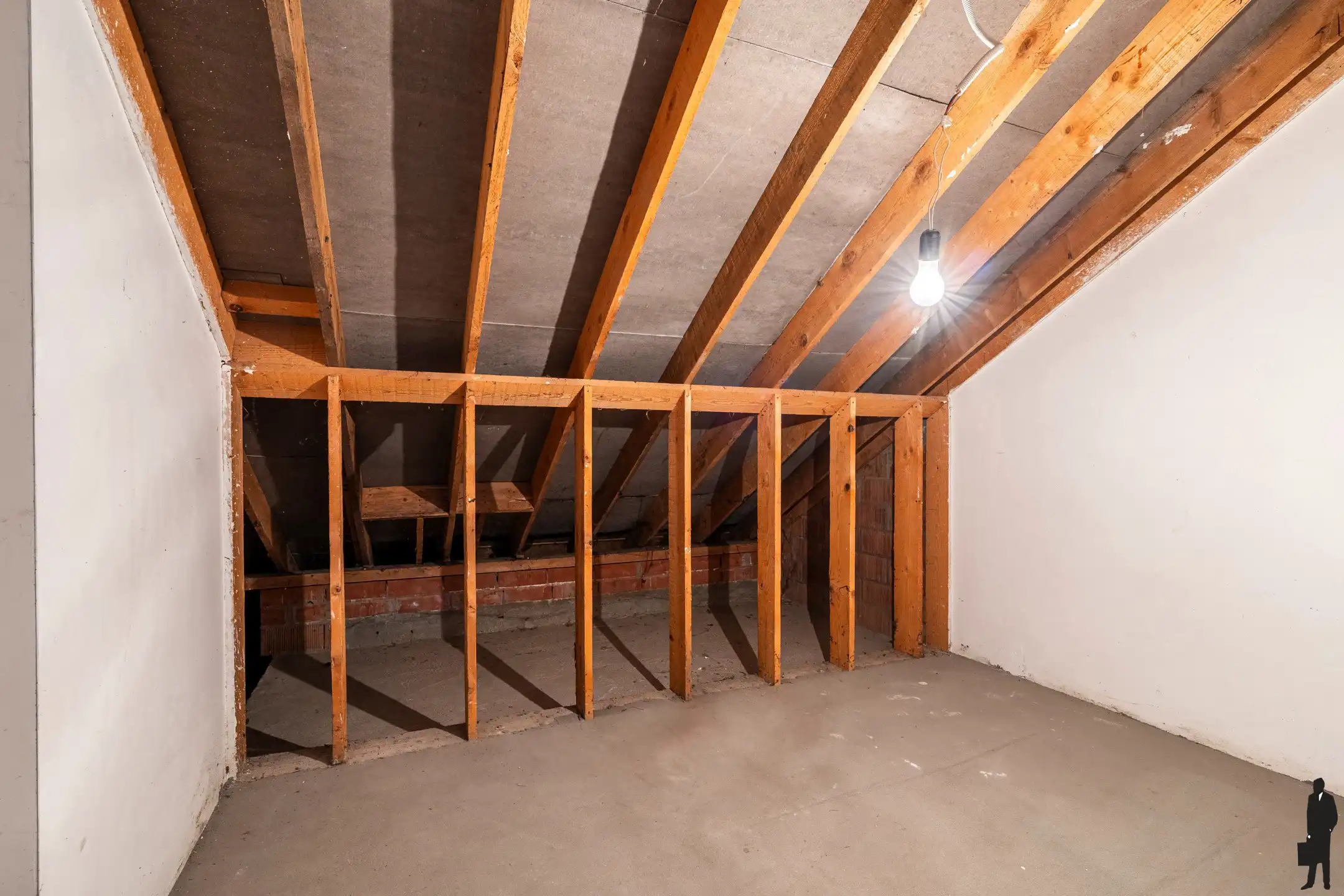 Vrijstaande woning op een ruim perceel van ca. 1.300 m² in hartje Loenhout! foto 25