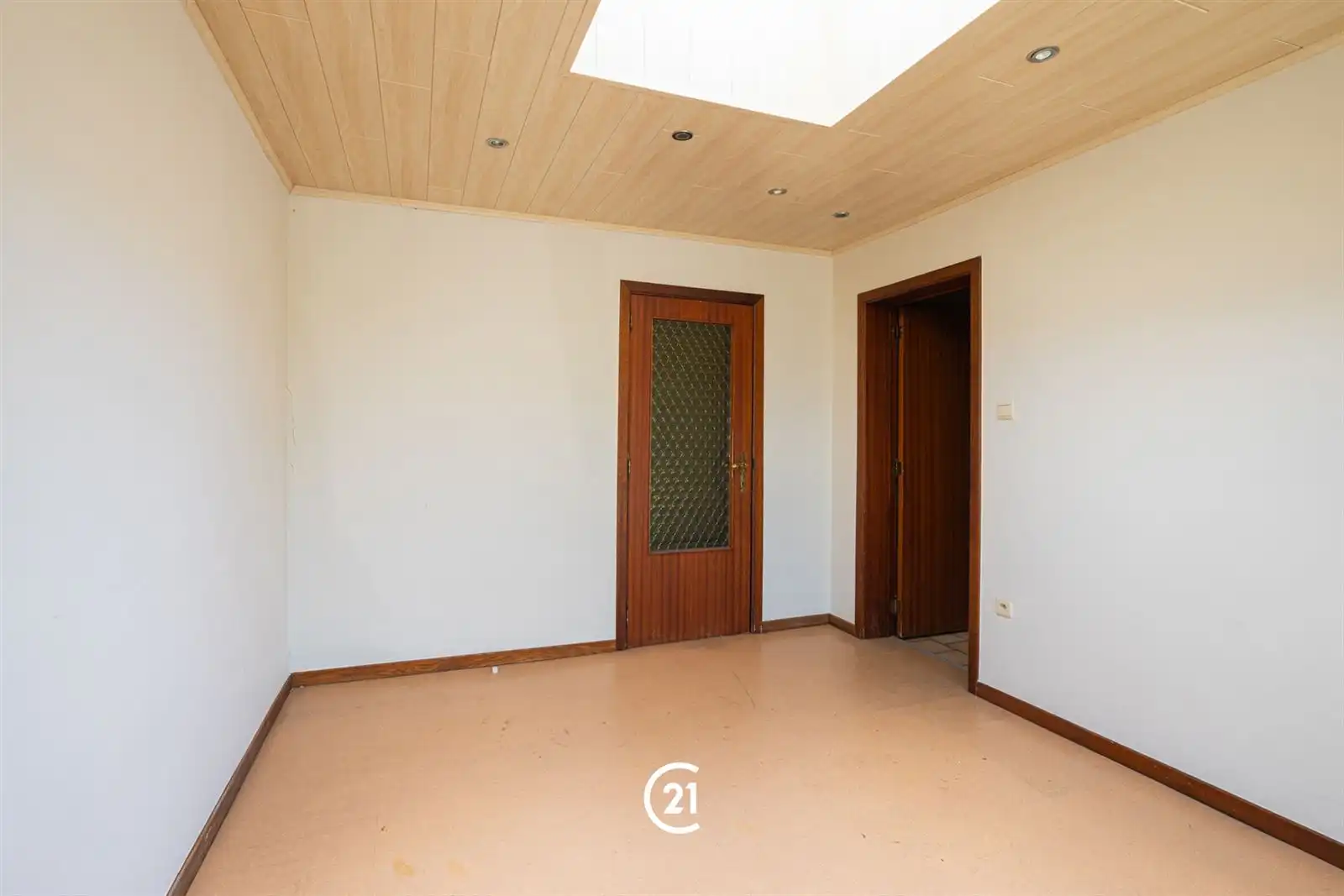 Ruime woning - type herenwoning met 4 slpk en parking foto 14