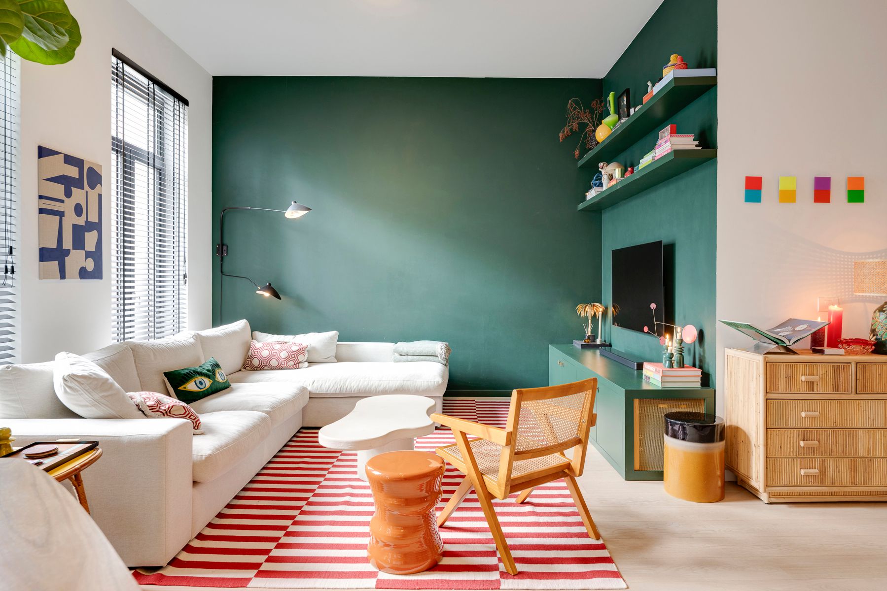 Lichtrijk, trendy appartement in gerenoveerd herenhuis foto 8