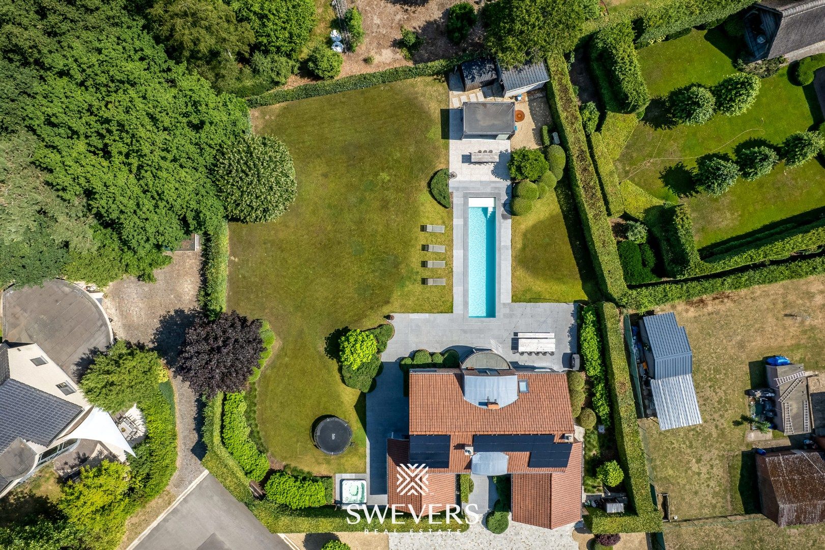 Ruime luxueuze villa met zwembad op prachtig perceel in residentiële wijk Kayenberg foto 46