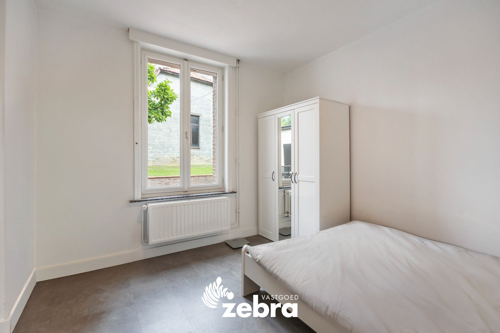 Ruime, gerenoveerde woning met 5 slaapkamers en bijgebouw te Koolskamp! foto 14
