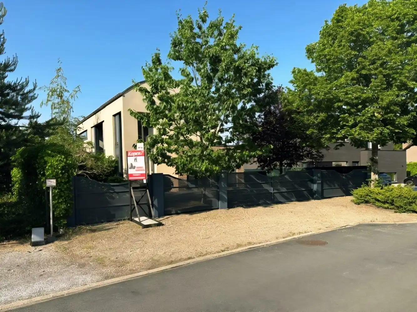 Ruime moderne woning op een perceel van 10a 12ca in een rustige, bosrijke omgeving te koop foto 5