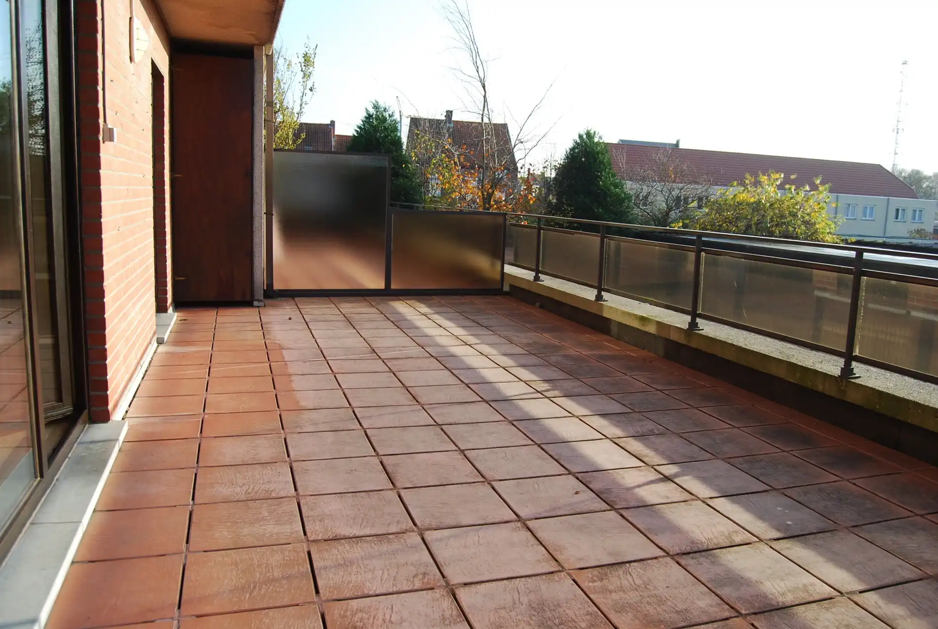 ÉÉNSLAAPKAMERAPPARTEMENT MET RUIM TERRAS foto 7