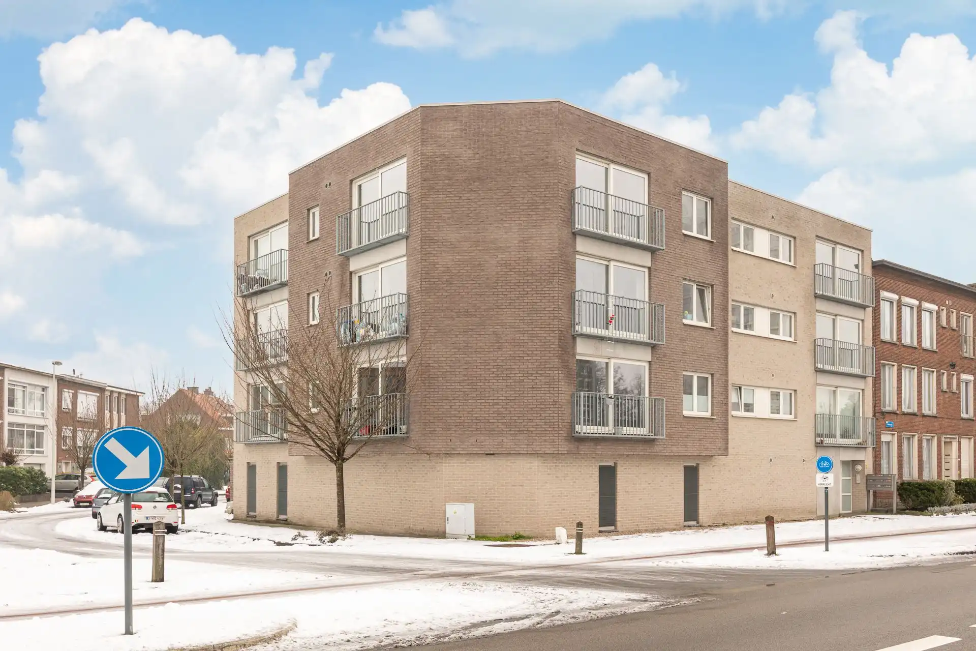 Lichtrijk 2-slpk appartement met staanplaats in Boom foto {{pictureIndex}}