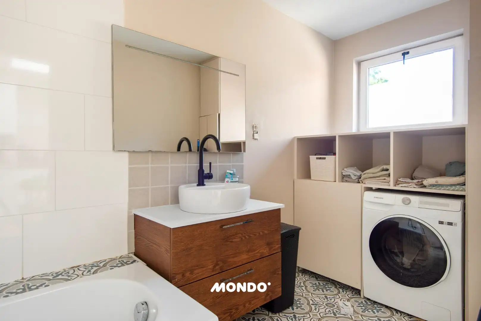 Instapklare halfopen woning met zonnige westgerichte tuin! foto 10