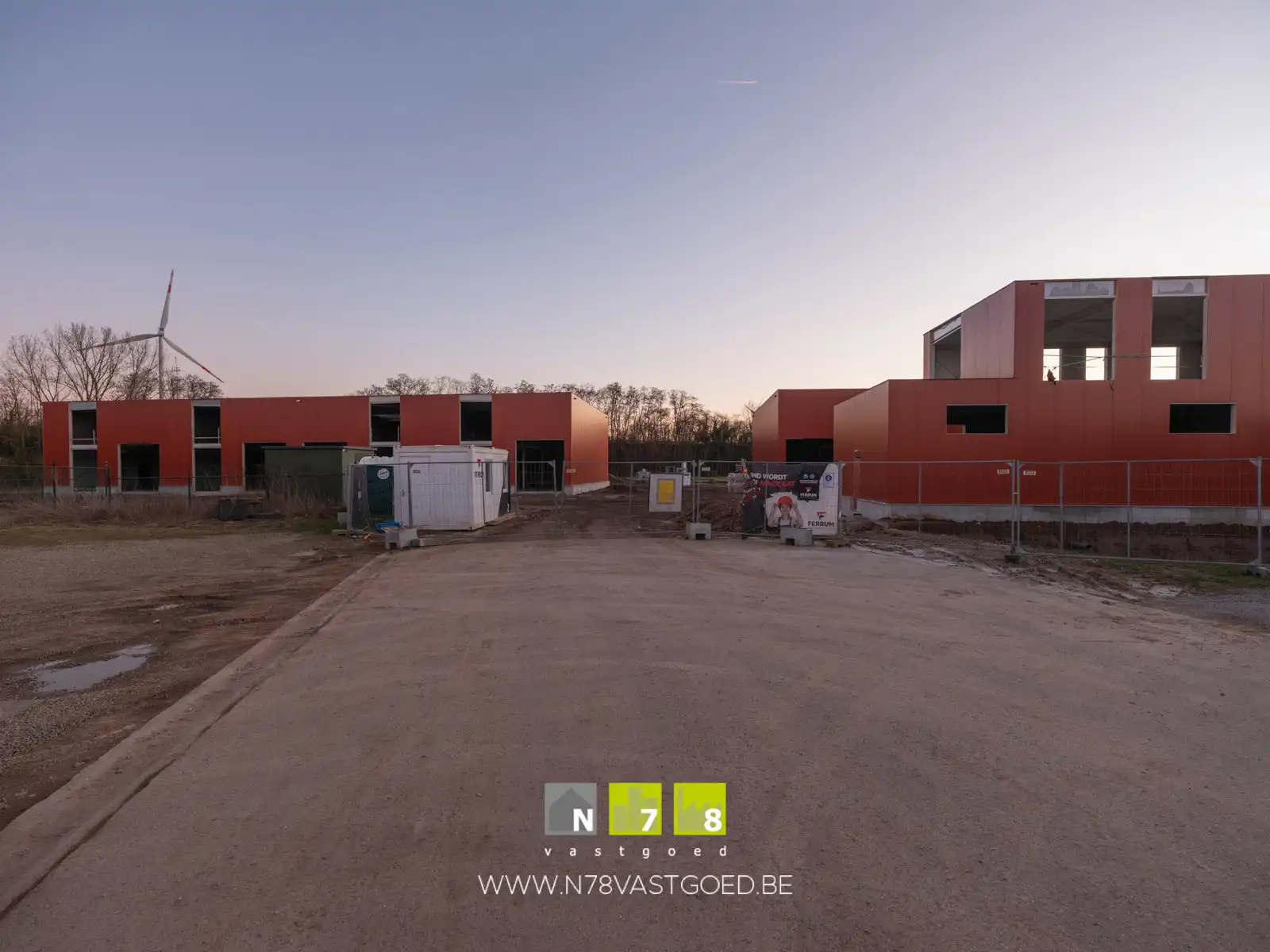 Bedrijfsvastgoed te koop foto {{pictureIndex}}