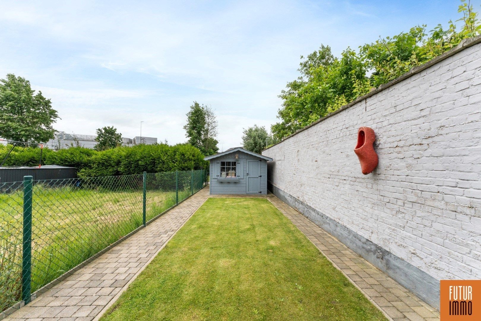 Te renoveren 4-slpk woning met uitweg tot fietspad foto 18