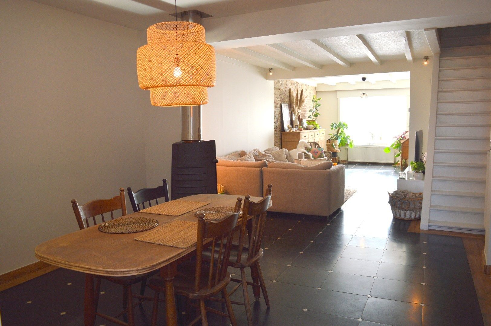 Gezellige instapklare woning met 3 slaapkamers nabij het centrum van Heule foto 3