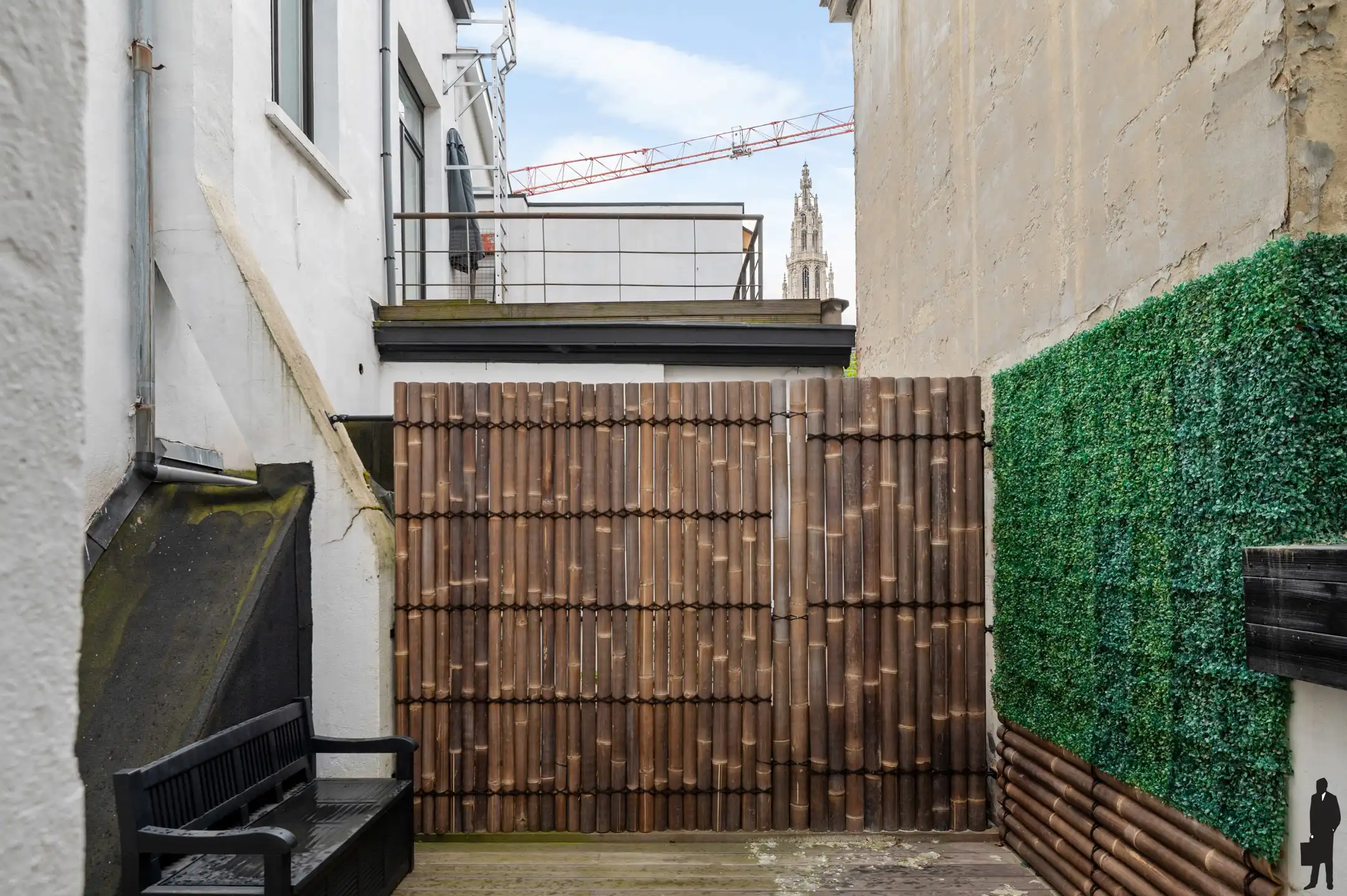 Ruim en stijlvol 2 slaapkamer appartement met groot terras foto 10