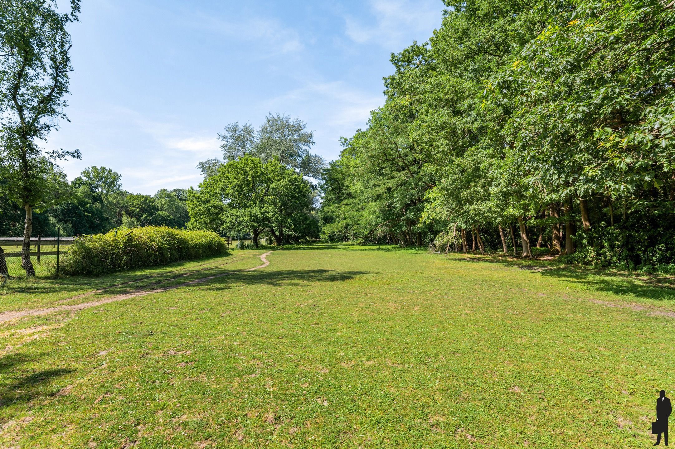 Riante hoeve op uitzonderlijk domein van bijna 10 ha foto 6
