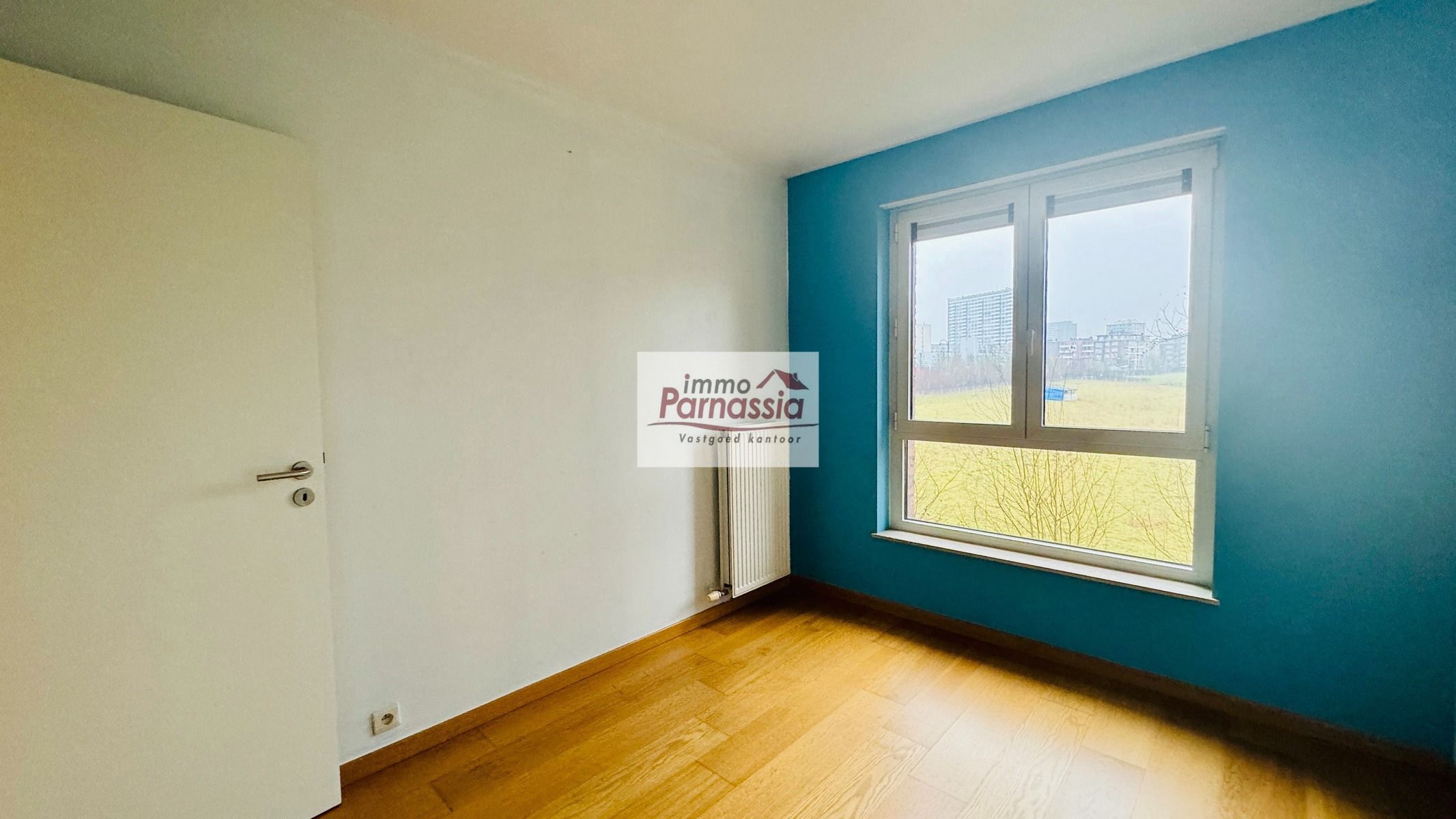 Zeer aangenaam en centraal gelegen 3 slaapkamer appartement  foto 12