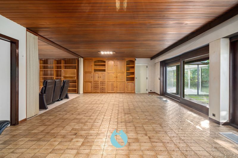 Unieke villa in rustige, groene omgeving op 1.947m² foto 8