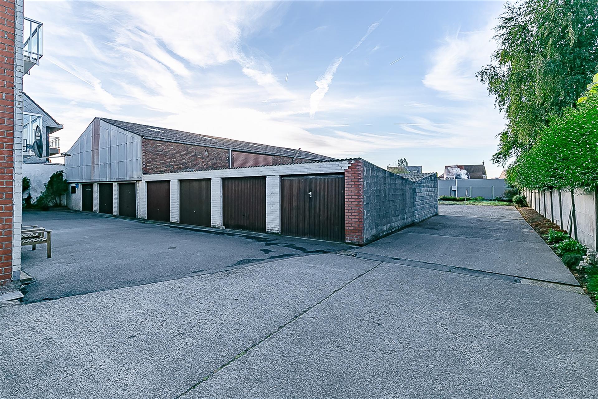 Centraal gelegen, instapklaar appartement met zonneterras en eventueel gesloten garage. foto 8