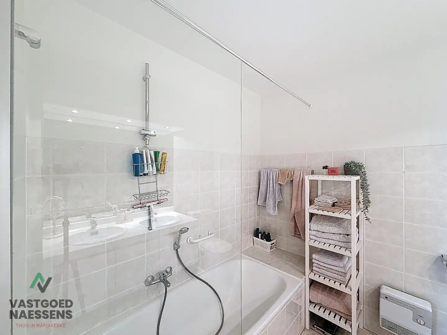 GEMEUBELD DUPLEX-APPARTEMENT MET 2 SLPK EN TERRAS  foto 19