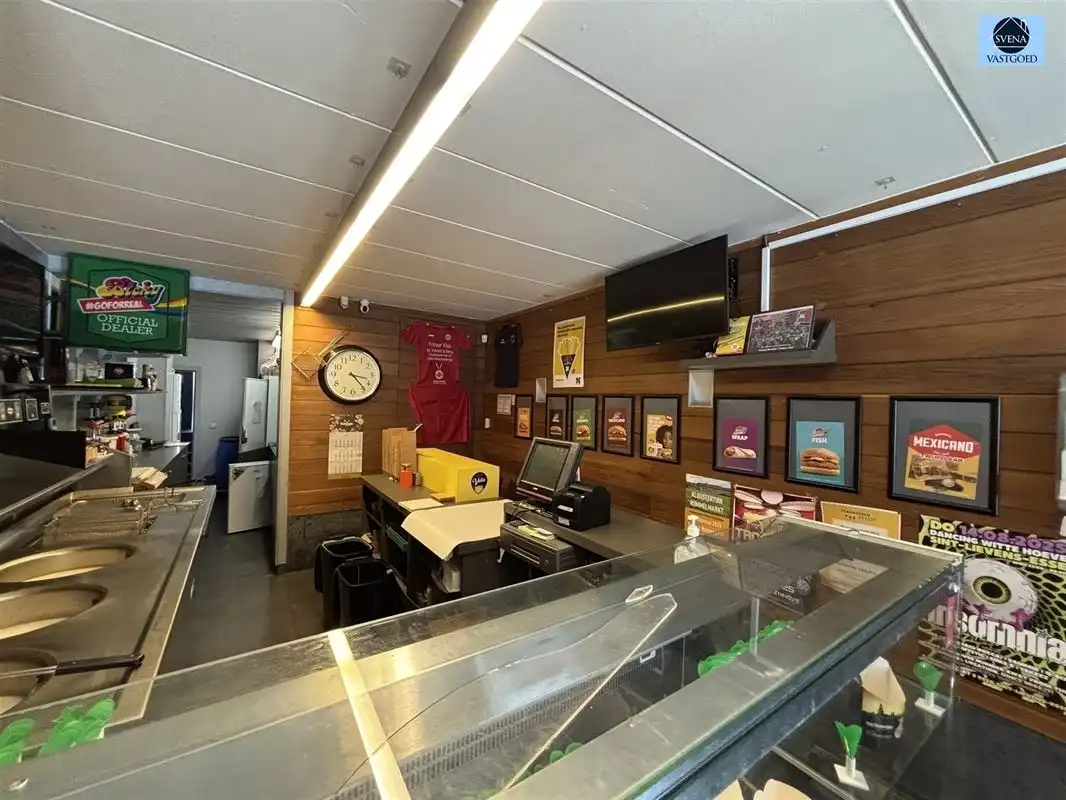 OPENHUISDAG OP AFSPRAAK WOENSDAG 04/02.  WONING MET HANDELSRUIMTE IN HET CENTRUM VAN GERAARDSBERGEN foto 4