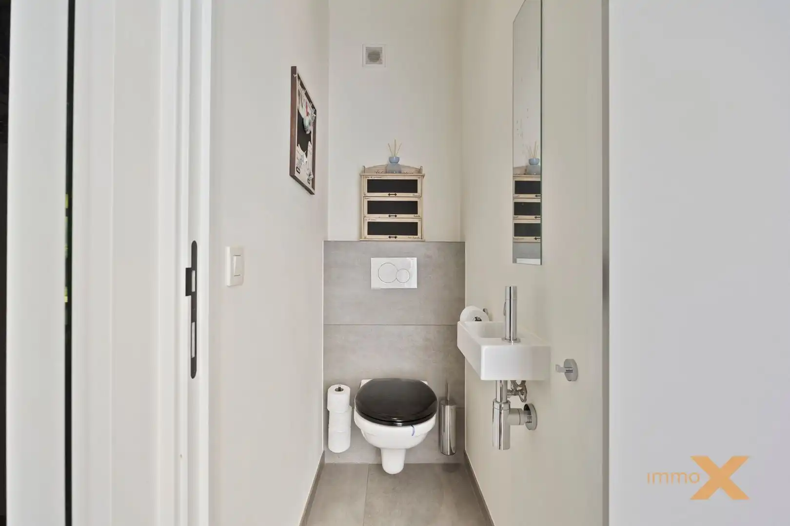 Charmante lichtrijke totaal gerenoveerde woning!! foto 14
