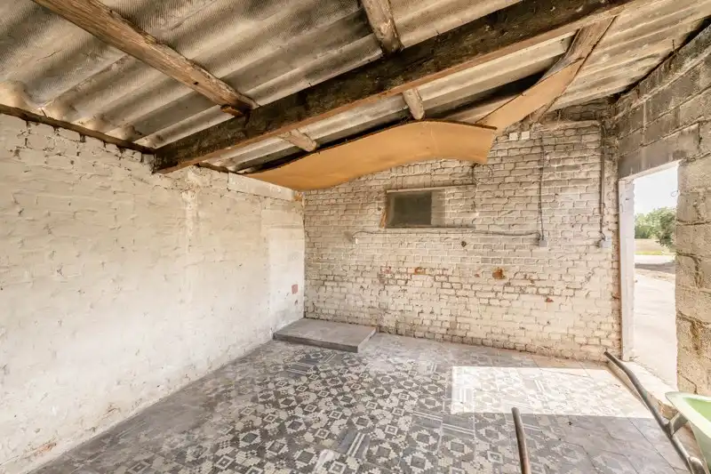 Grondig te renoveren woning op ruim perceel van 1384 m²  TE KOOP in Wielsbeke!⭐ foto 18