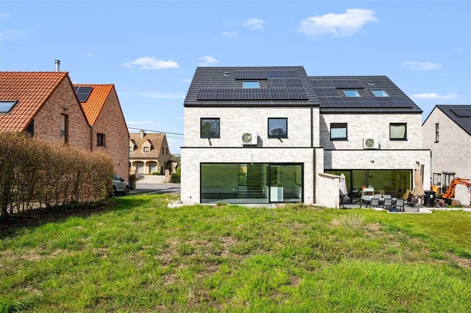Zeer ruime woning met 4 slpks en tuin foto 28