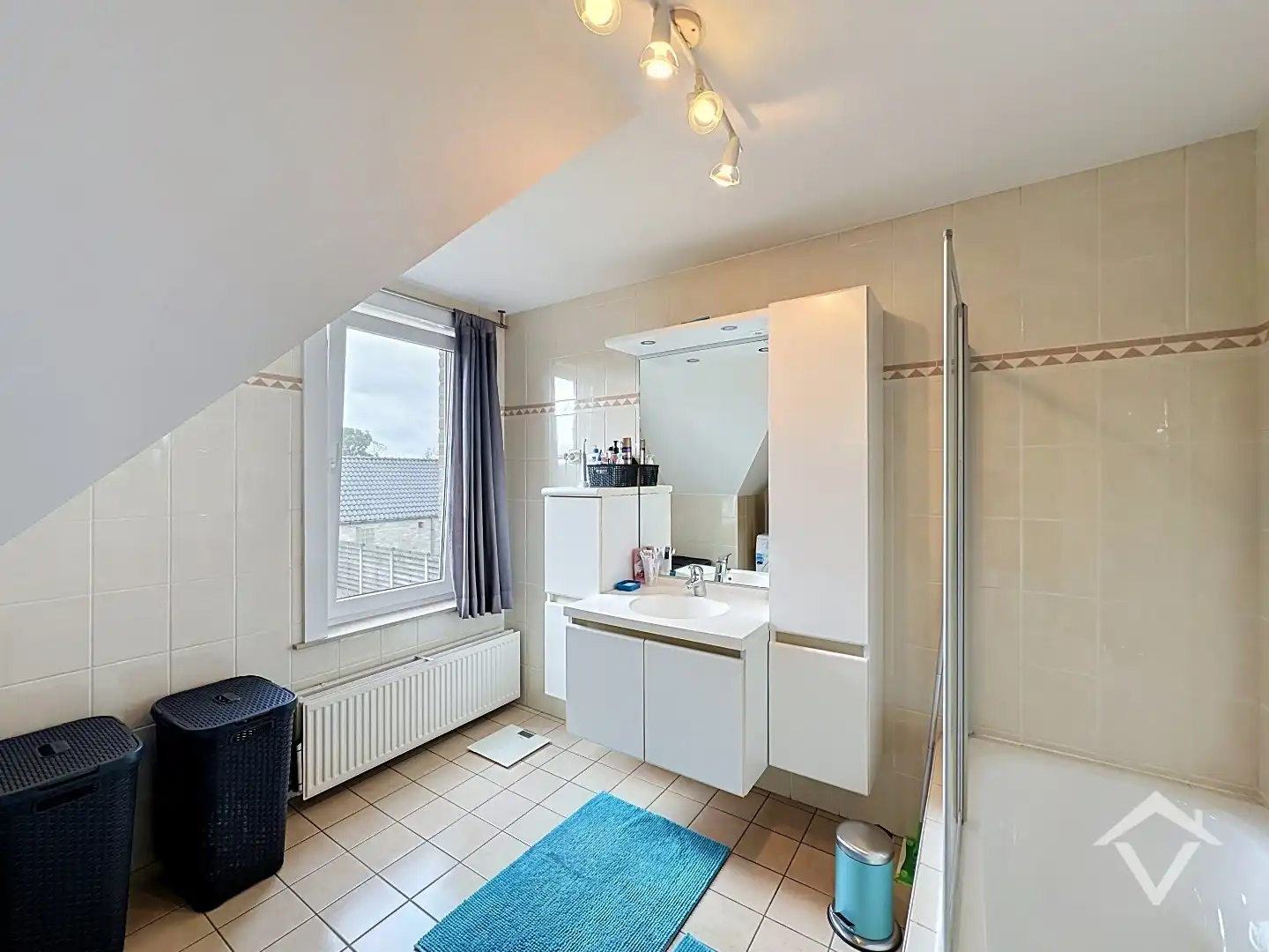Instapklare energiezuinige woning met 3 slaapkamers, tuin en garage te Eernegem foto 11