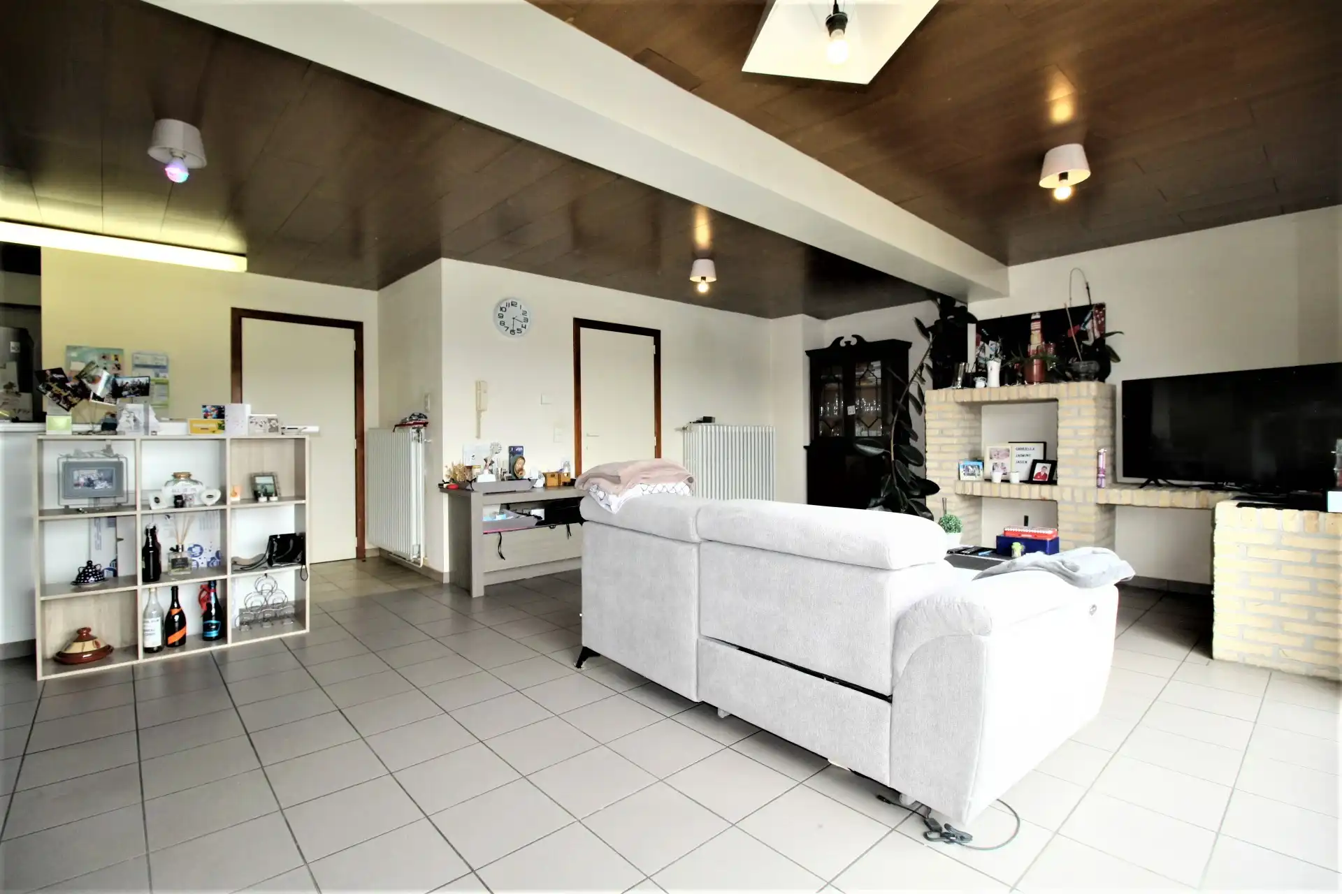 Appartement met 2 slaapkamers en autostaanplaats in Ooigem foto 2