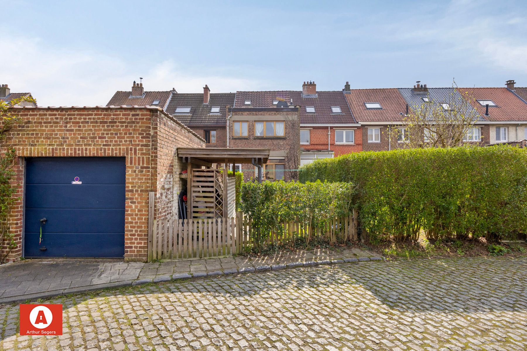 Woonhuis opgesplitst in 2 appartementen/woon-entiteiten foto 28