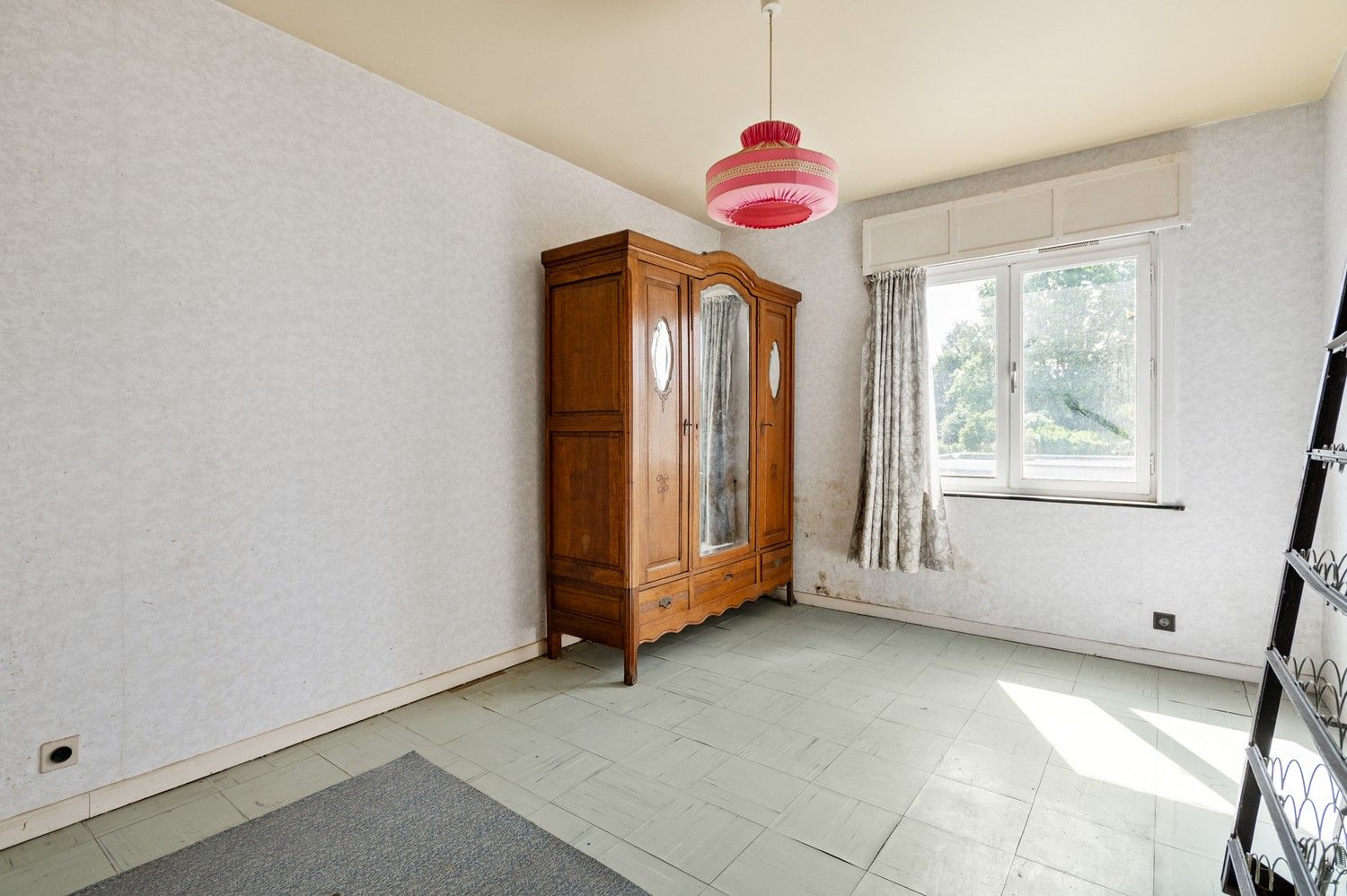 Te renoveren woning met magazijn en veel potentieel op toplocatie in Lint foto 17