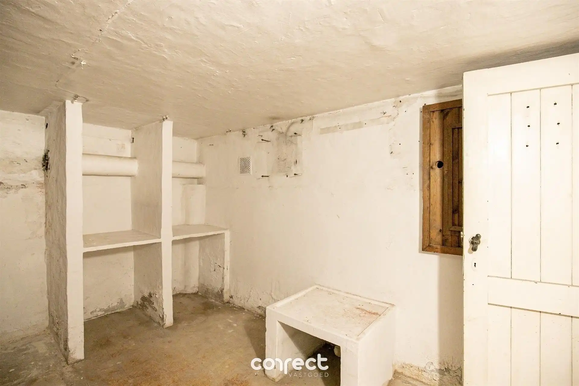 Prachtig gerenoveerde stadswoning met tuin foto 28