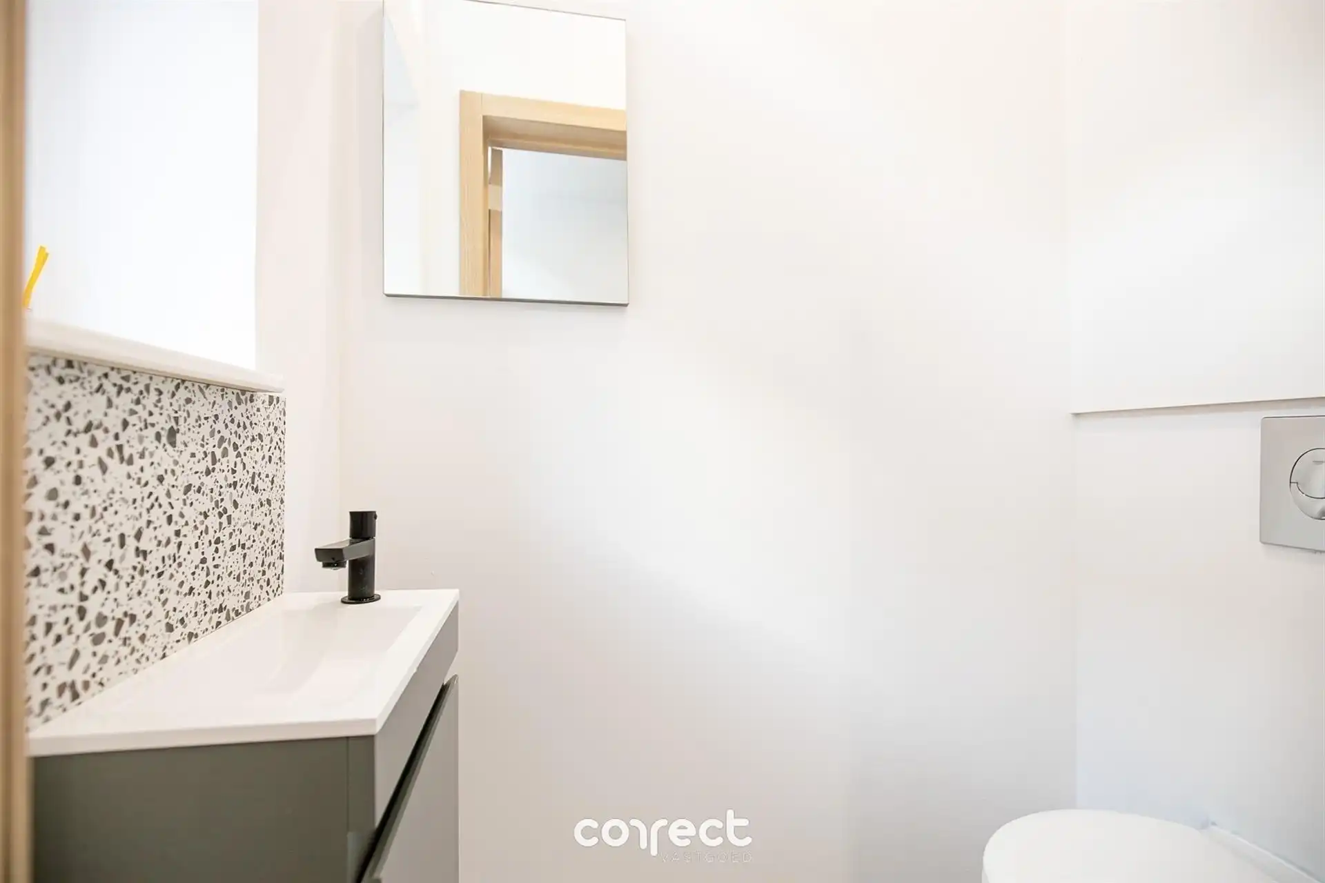 Prachtig gerenoveerde stadswoning met tuin foto 28