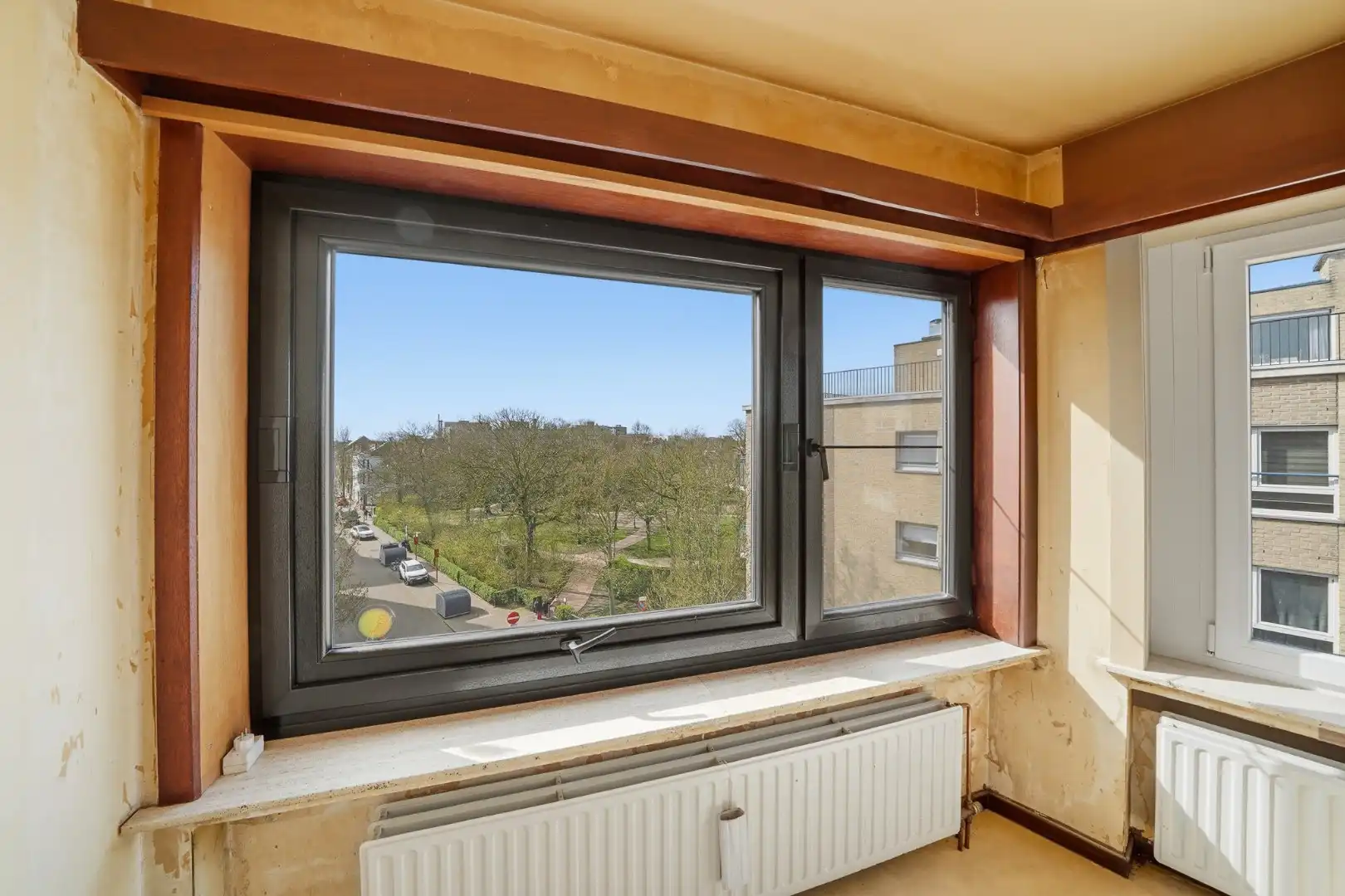 Op te frissen appartement met zicht op het Sint-Catharinaplein in Oostende foto 7