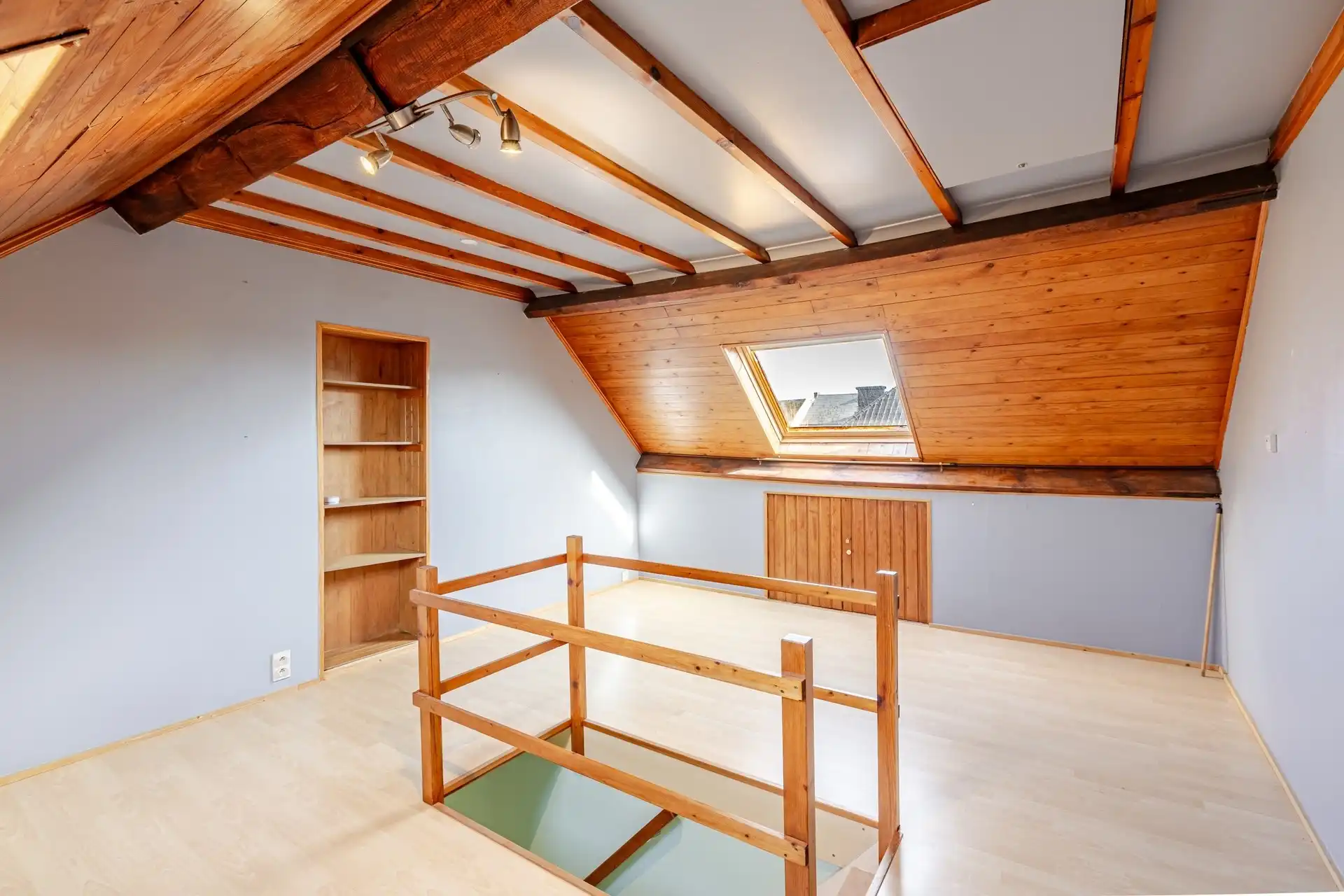 Leuke rijwoning in doodlopende straat in Wetteren foto 20