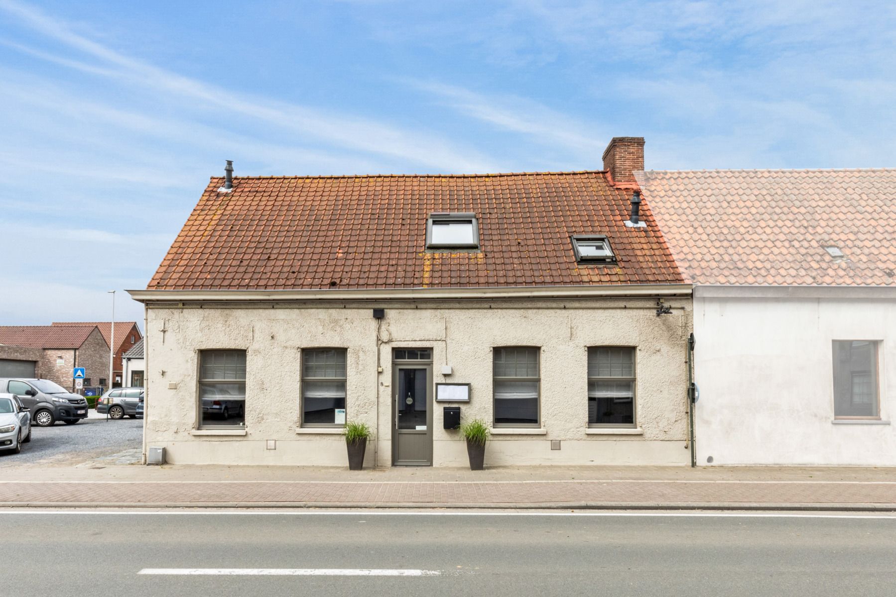 Leuke woning met commerciële mogelijkheden. foto 17