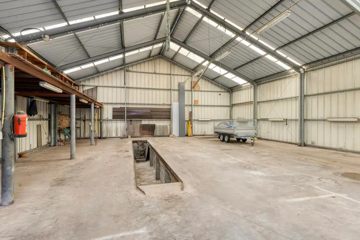 Te renoveren huis met grote loods nabij centrum Meise foto 22