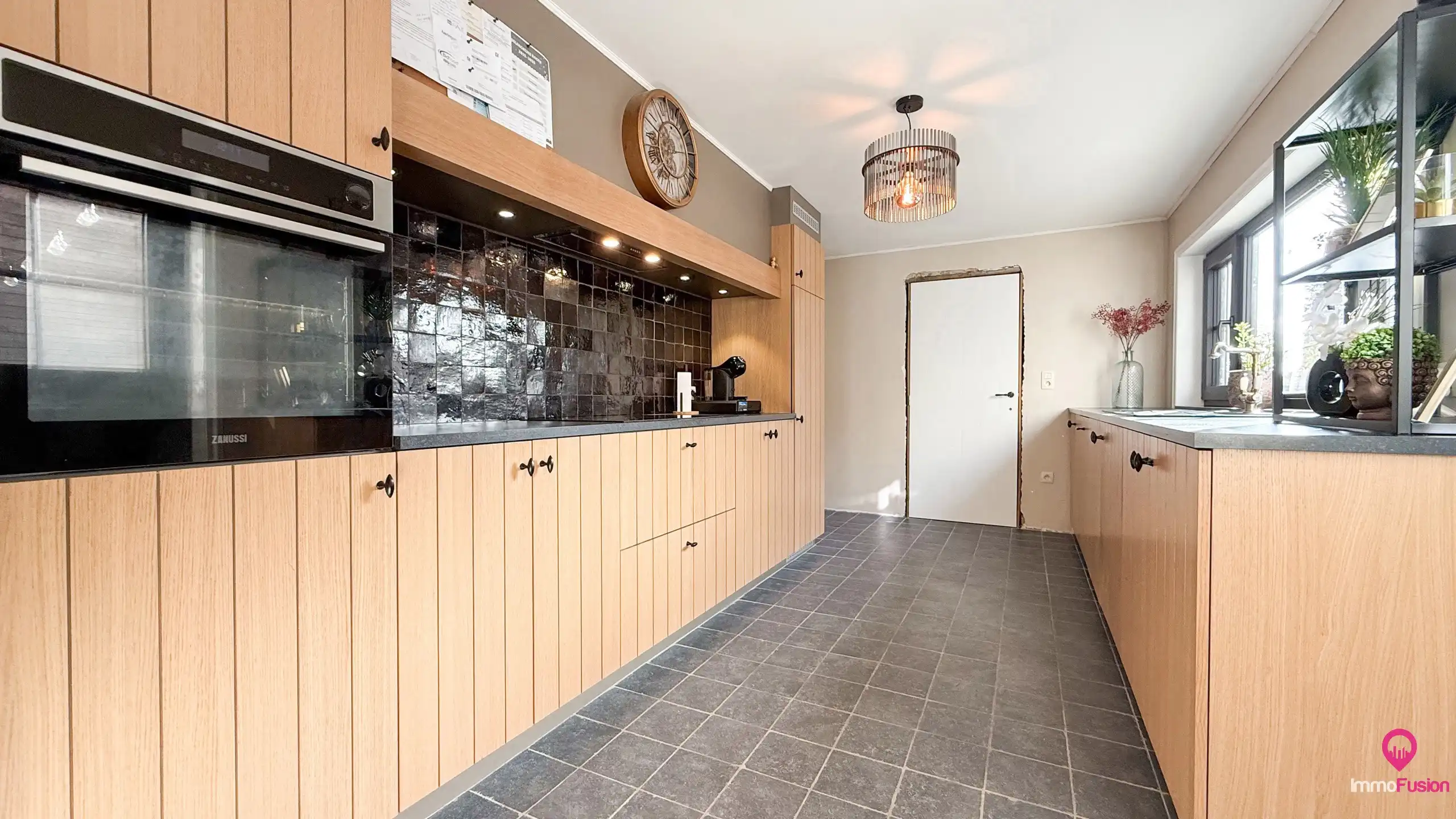 Kangoeroe woning met 5 slpks rustig gelegen! foto 7