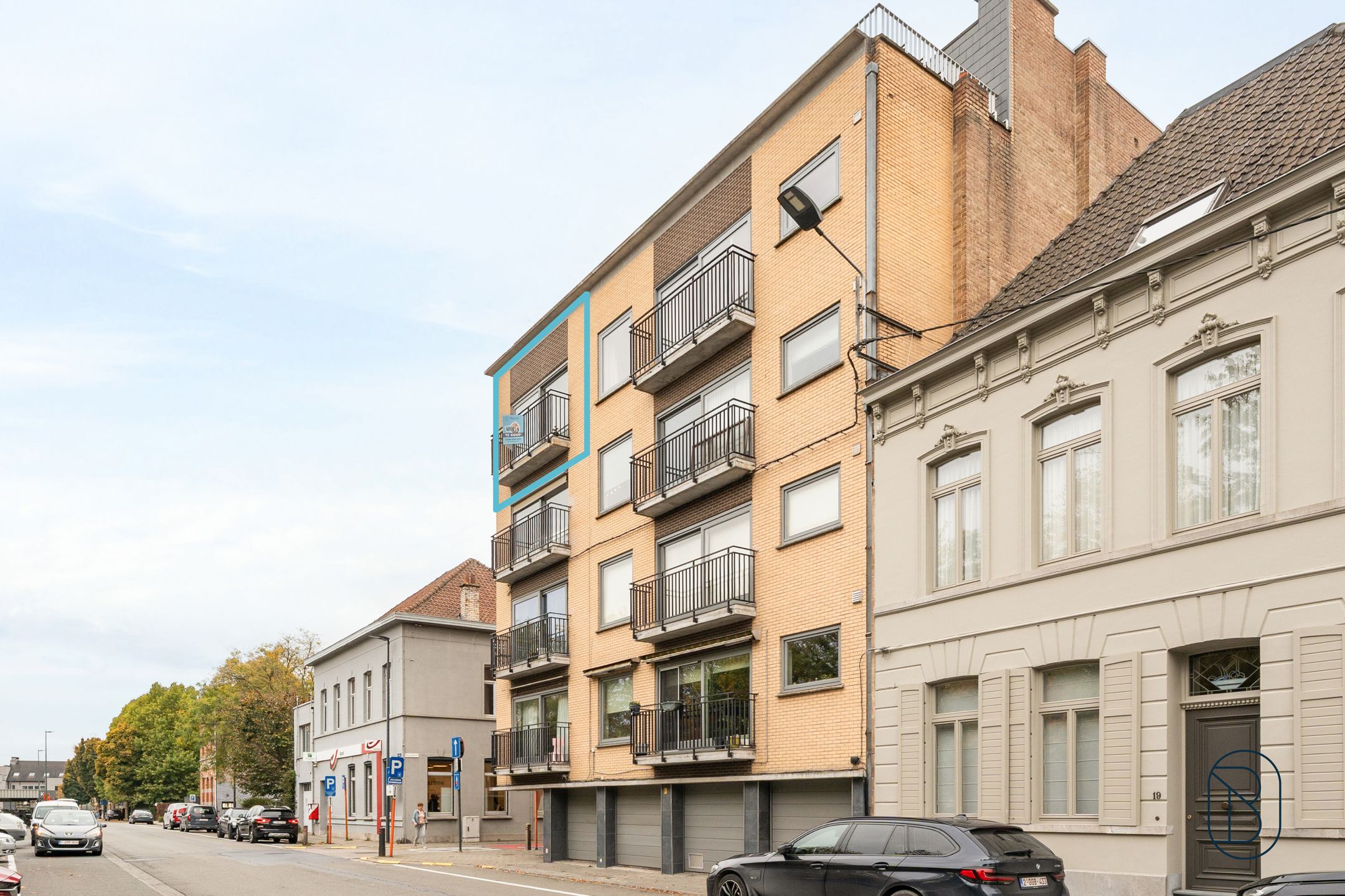 Op te frissen appartement met 3 slk en GARAGE nabij centrum foto 3