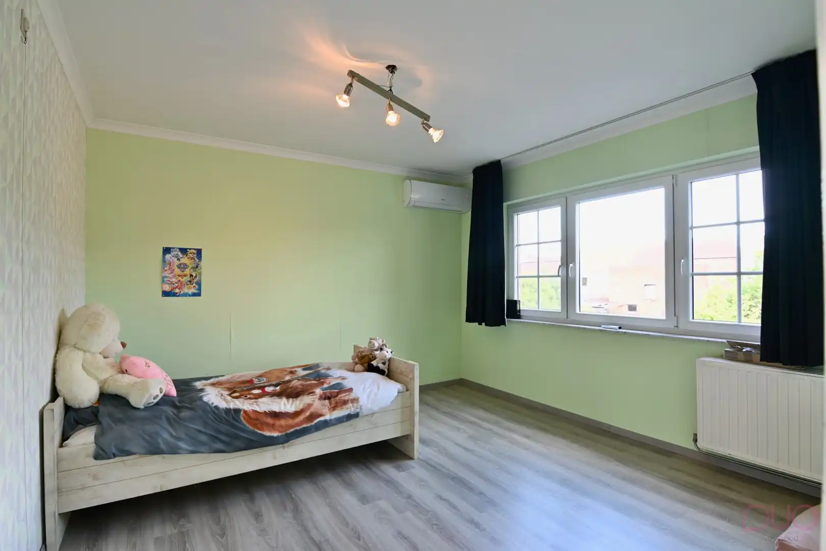 Rustig gelegen gezinswoning met vier slaapkamers en dubbele garage foto 17