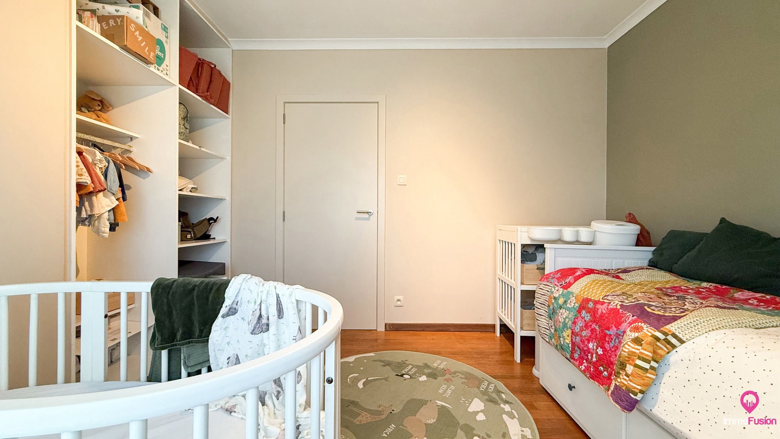 Gerenoveerde gelijkvloerse woning met 3 slpks en garage! foto 17