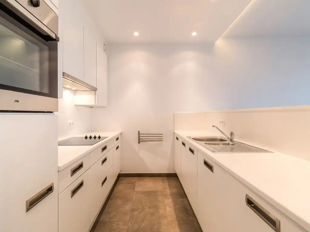 Appartement met terras en zicht op het water foto 3