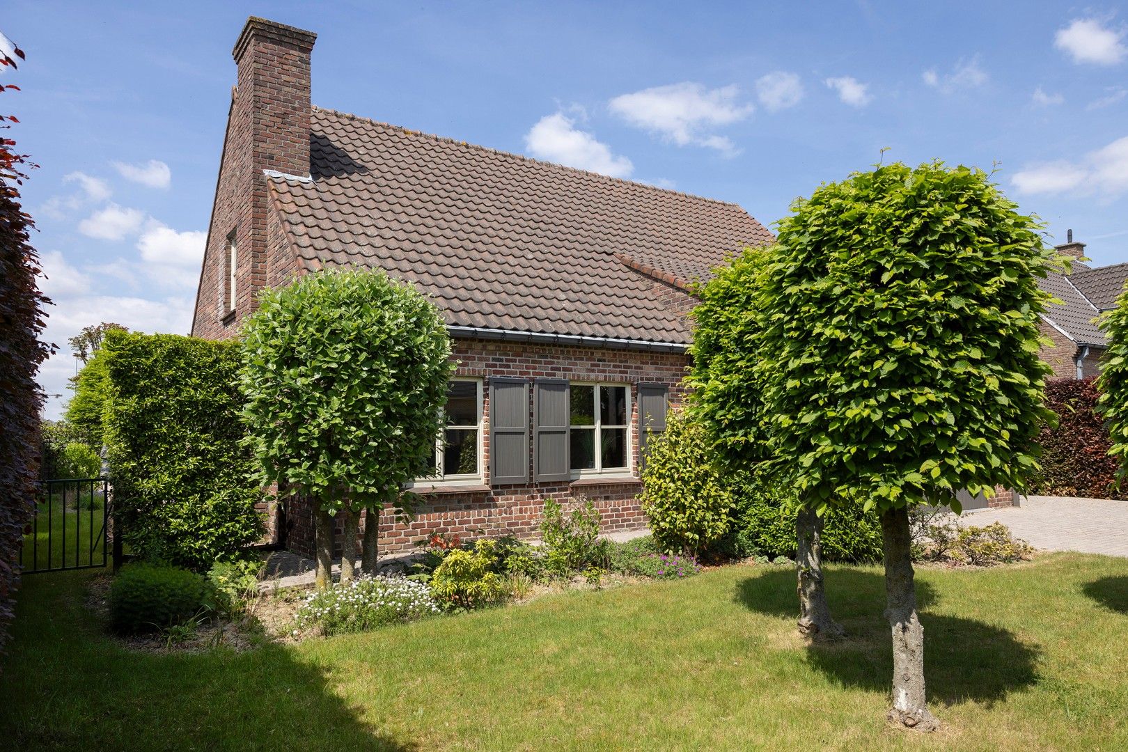 Ruime, te renoveren villa met heel wat potentieel. foto 3