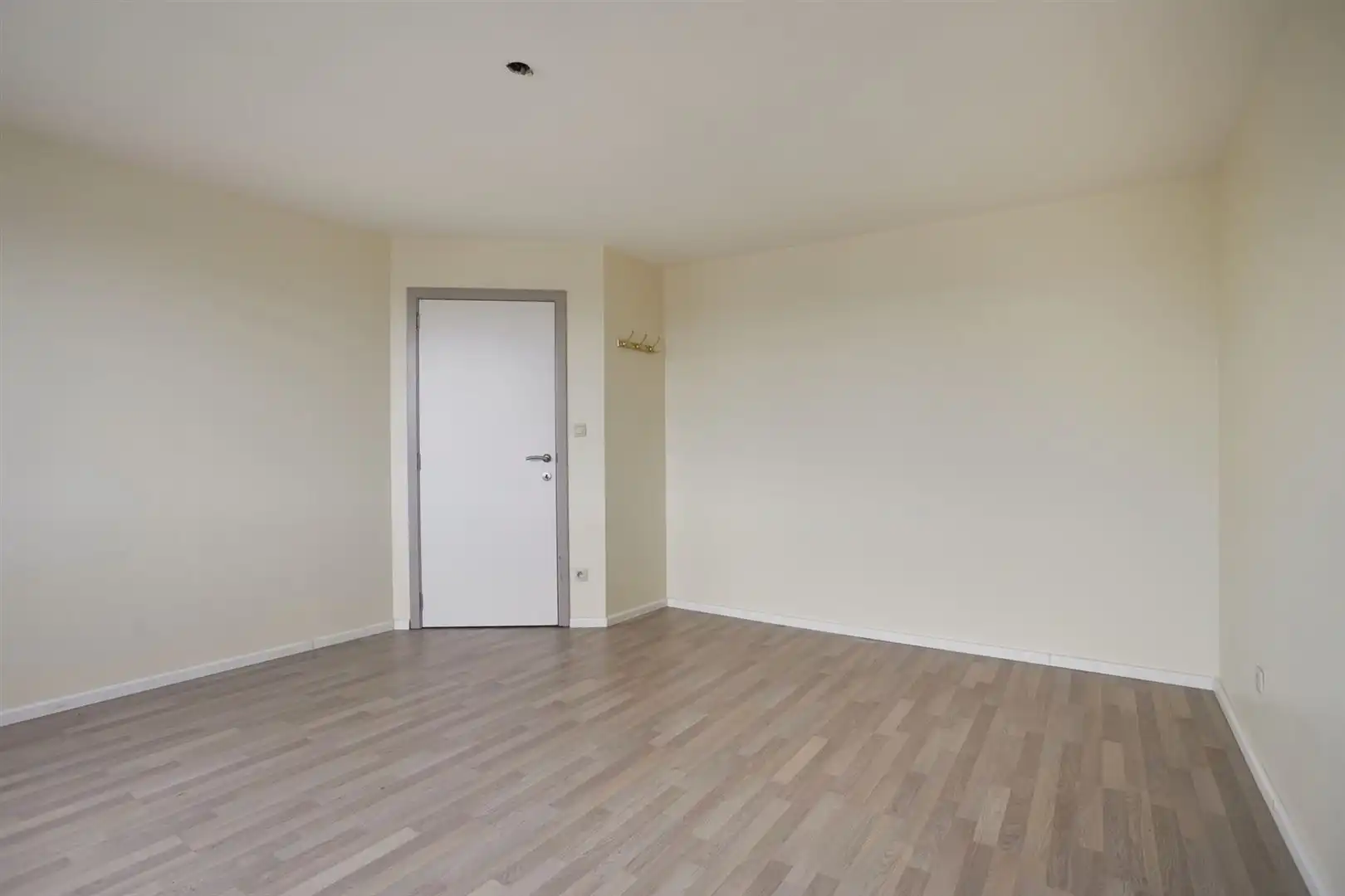 TE KOOP: Opbrengsteigendom in het centrum van Heusden-Zolder! foto 24