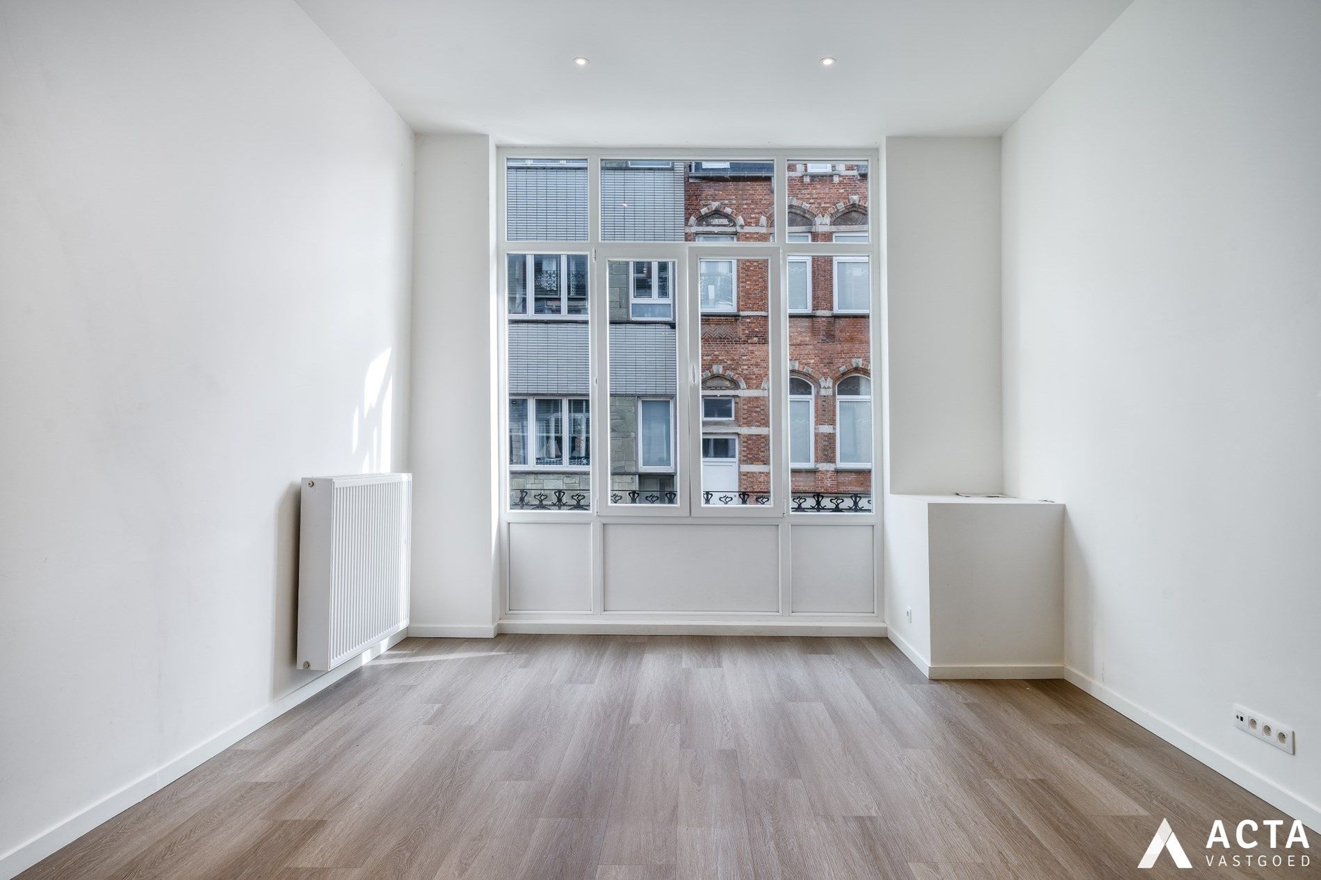 Gerenoveerde opbrengstwoning met twee appartementen in centrum Oostende foto 4