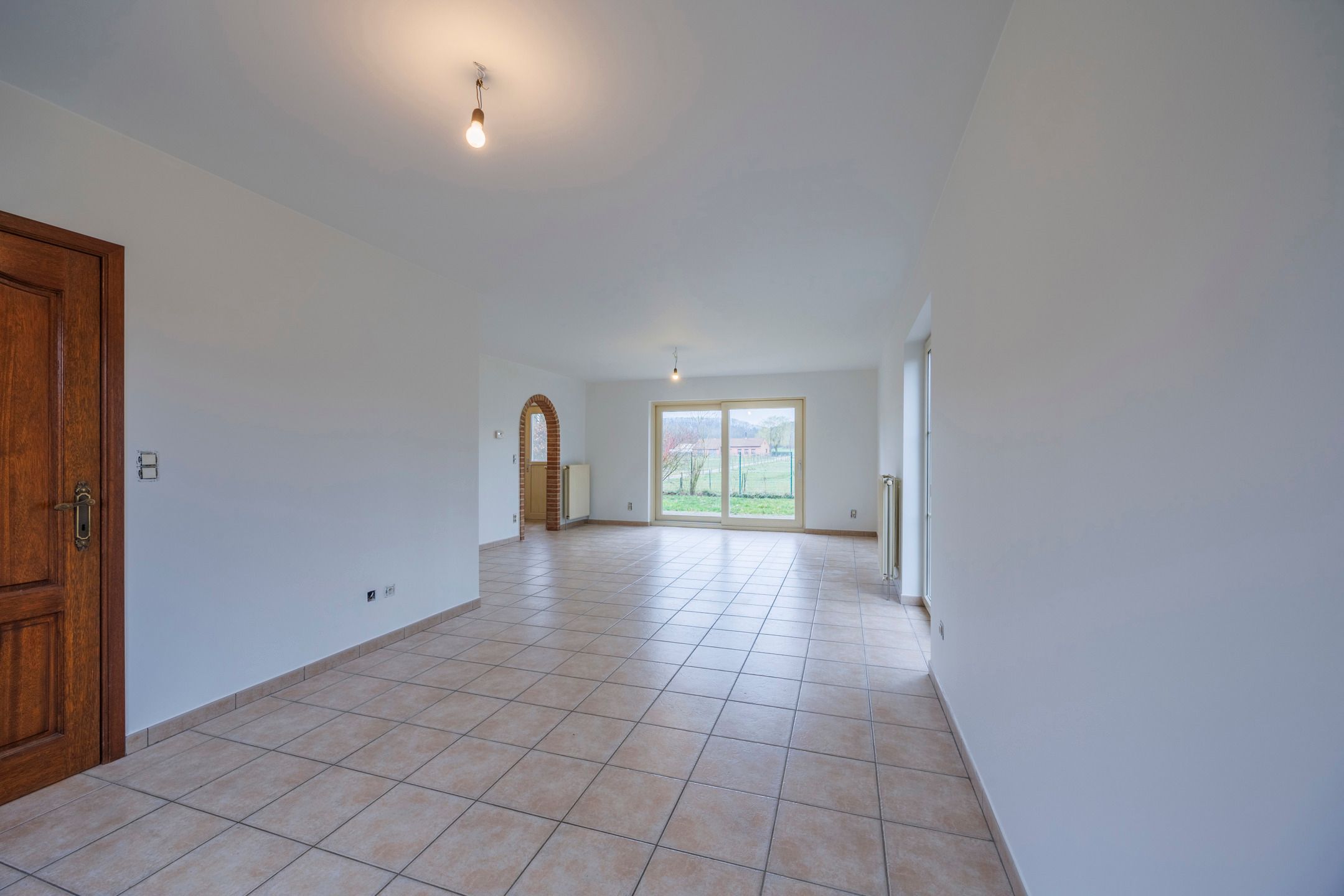 Landelijke, instapklare gezinswoning met 3 slaapkamers foto 2