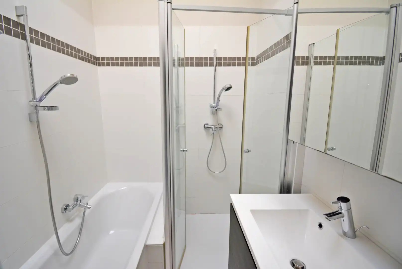 centraal gelegen duplex dak appt in recent gebouw  foto 17