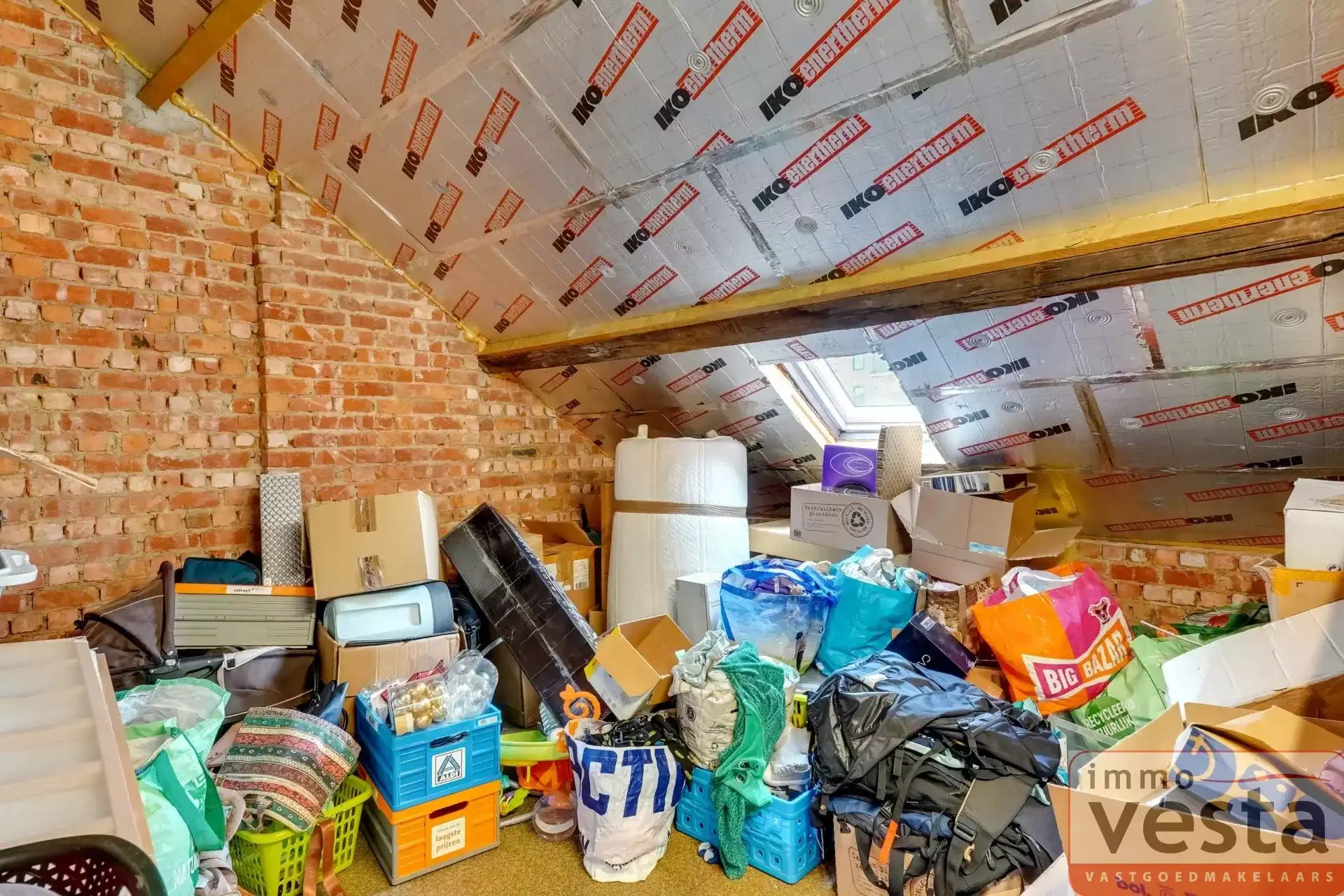 Degelijke eengezinswoning nabij centrum foto 18