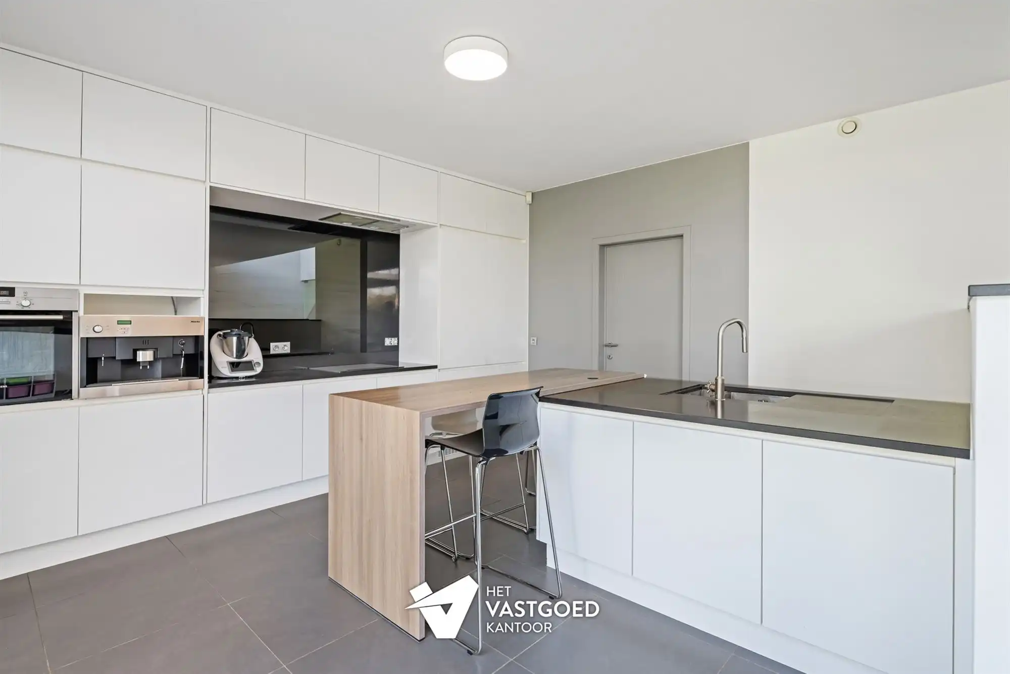 RUIME, RECENTE WONING OP TOP-LIGGING! foto 8