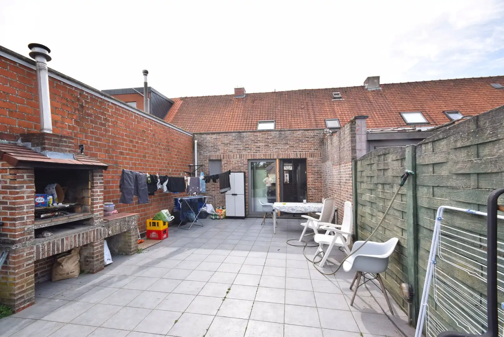 Instapklare rijwoning met ruime tuin en twee slaapkamers te Roeselare foto 6