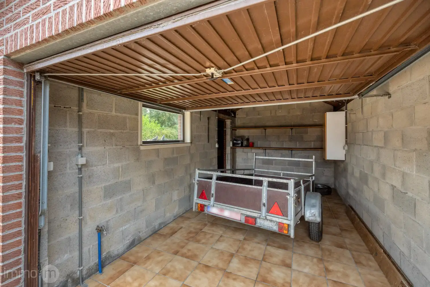 Uitstekend onderhouden open bebouwing met zonnepanelen en 3 tot 5 slaapkamers op prachtig perceel van 55a43ca foto 36