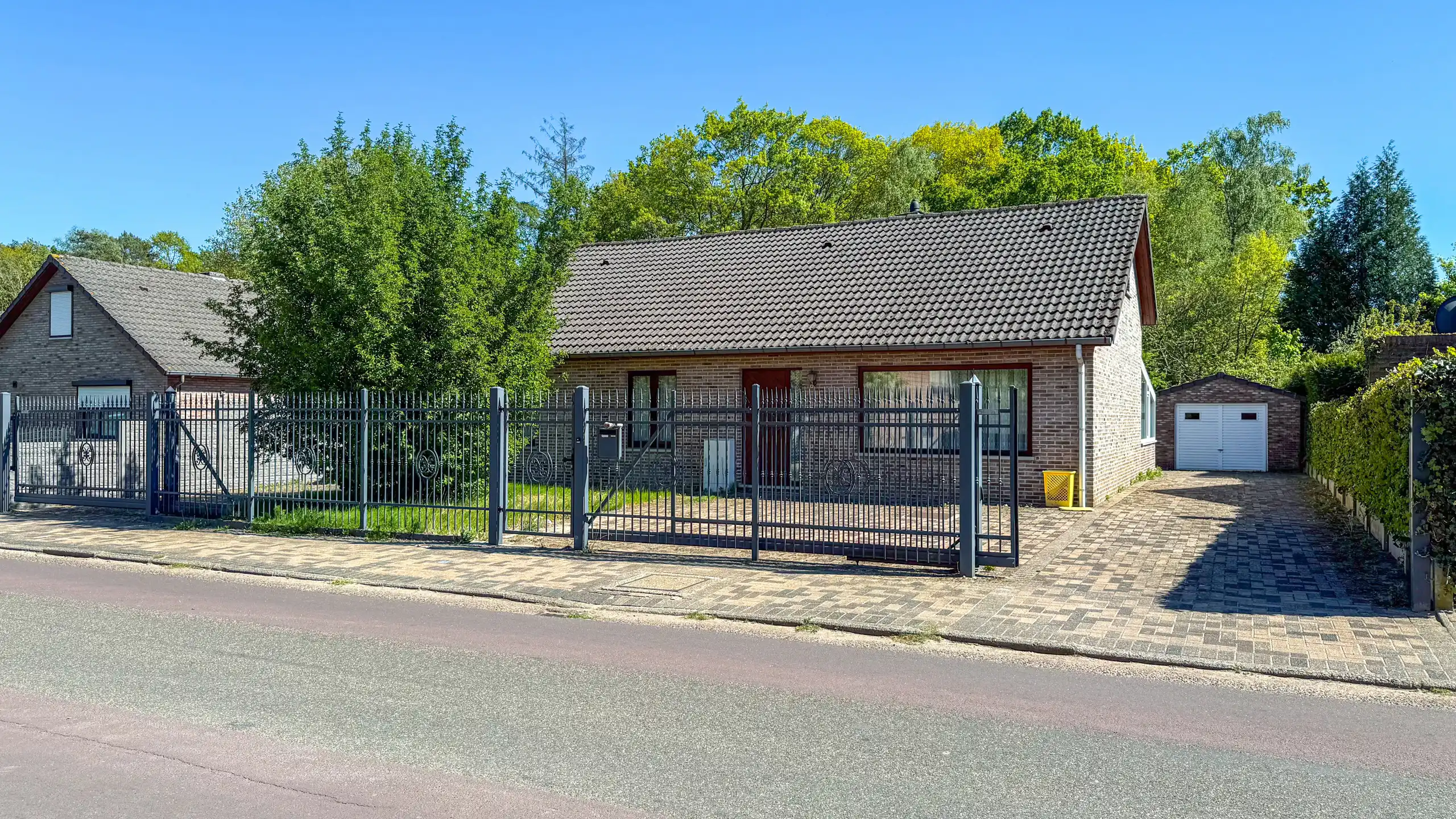 Instapklare bungalow met 5 slpks op toplocatie in Heusden! foto 40