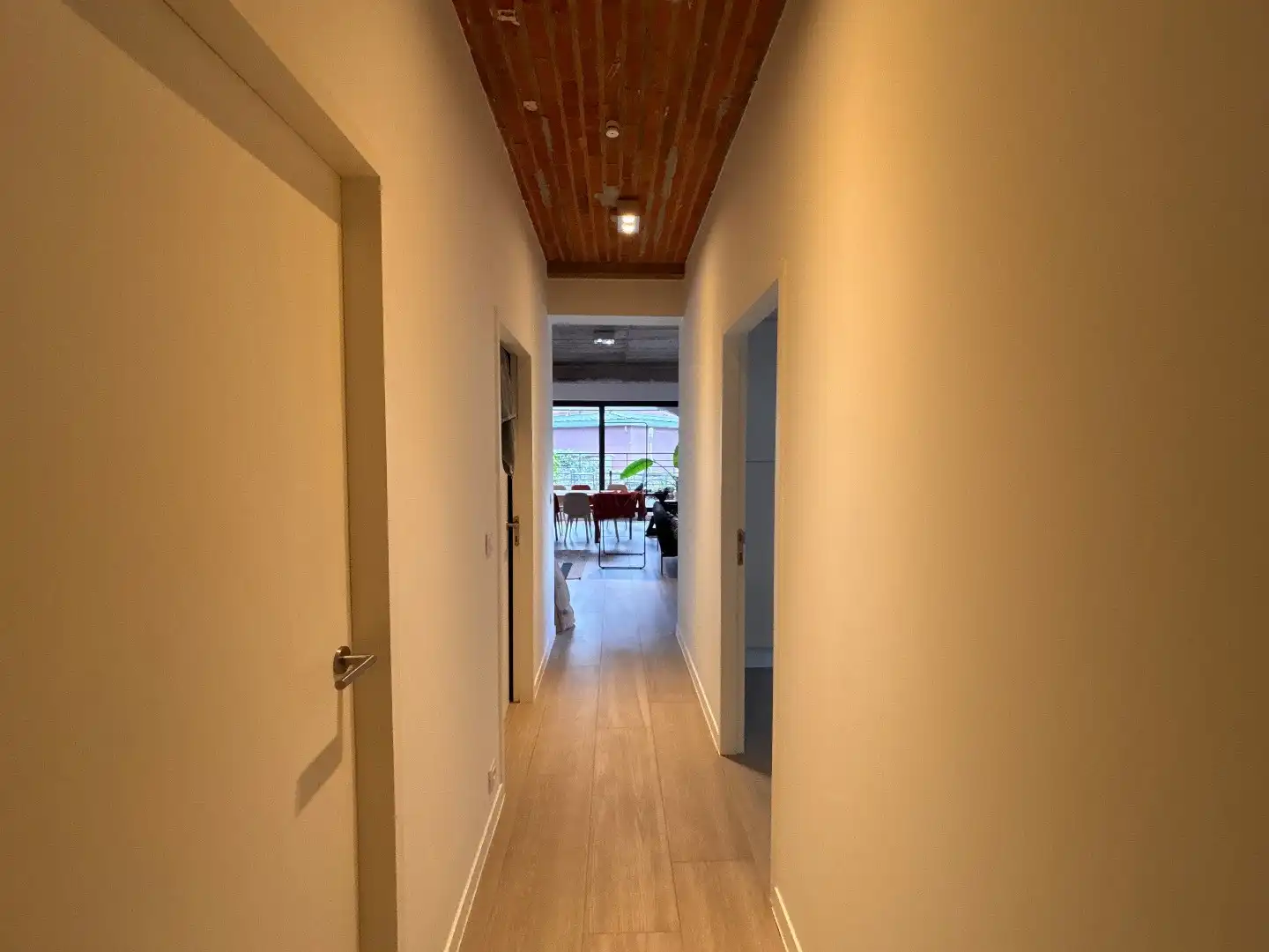 Ruime loft in Brussel: Een zee van ruimte en licht (153 m²) - 2 slaapkamers foto 4